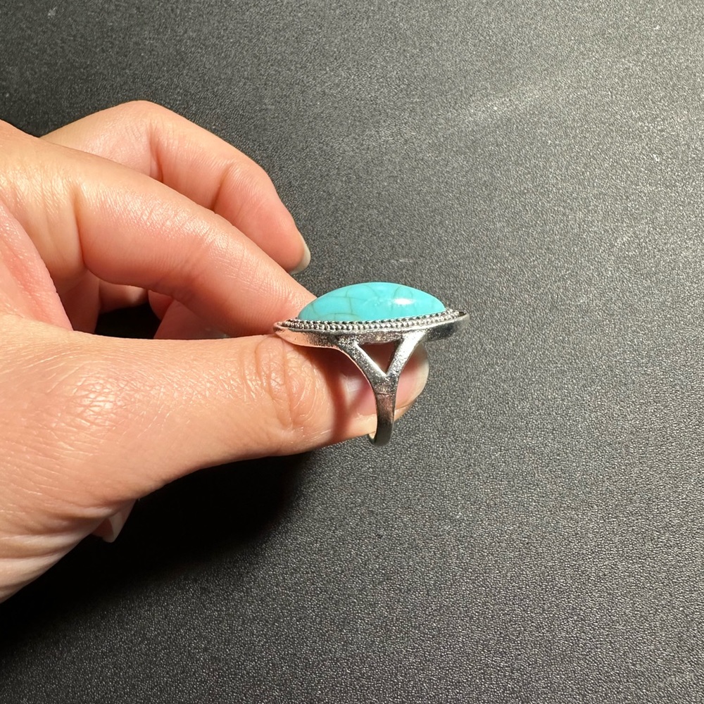 Turquoise Ring - Picture 2 of 2
